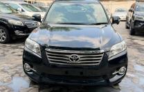 Toyota vanguard 2015 essence automatique 4cylinder kilométrage 5800 caméra de recul intérieur cuire Prix 12500 a discuter mediacongo