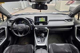 Toyota Rav4 Hybrid Annee  2021 Automatique Steptronique Essence 4 cylindre  4 x 4 54.000 km Camera de recule Siege electrique TelephoneBleutooth Coffre e