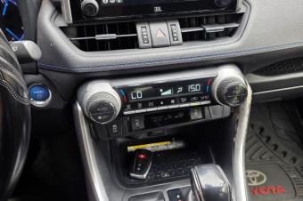 Toyota Rav4 Hybrid Annee  2021 Automatique Steptronique Essence 4 cylindre  4 x 4 54.000 km Camera de recule Siege electrique TelephoneBleutooth Coffre e