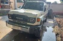 ??Land cruiser Double cabine 2024 Authentique Kilométrage 5000 Diesel ⛽️ Automatique Prix ?️ 80.000$ légèrement Localisation ville mediacongo