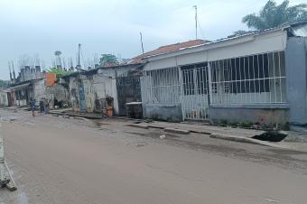 GS13IMMO S.A.R.L met  votre disposition la vente de cette trs grande parcelle CLingwala sur Itaga. Accessibilit 55. Dimension 2131M. Prix 900.000  discuter.  vous.