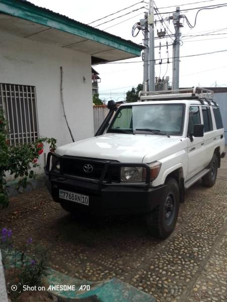 Toyota Land cruiser 2015 Kilomtrage 68.000 Couleur dorigine  Climatisation ok Traction ok Prix 32.000 a discut  Localisation macampagne