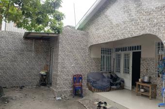 Parcelle avec Deux Appartements  Vendre  Investissement Idal Nsele Proche Boulevard Lumumba