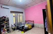 Vente villa à LIMETE 1er rue Forgeron. Très belle emplacement!  Composition:  5 Chambres, 2 Salons, salle à manger, Cuisine équipée et 4 salles de bain + toilette visiteurs.   mediacongo