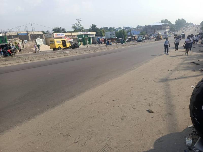 Parcelle  vendre sur Boulevard Lumumba  Nsele
