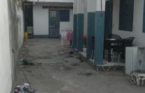 BARUMBU / BON MARCHÉ / TERRAIN OLSEN: MISE EN VENTE D'UNE GRANDE PARCELLE DE 20m x 32m, ayant 2 grands bâtiments avec 4 portes locatives.  mediacongo