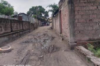 Terrain  vendre  Limete Industriel 1re rue  Rf. Hpital HJ