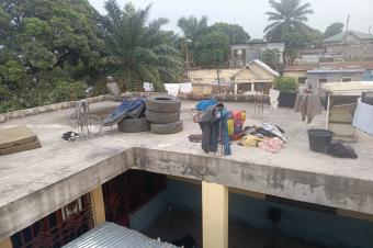 Parcelle commerciale  vendre sur Boulevard Lumumba  Nsele Rf. 3 Paillotes avec fondation R2