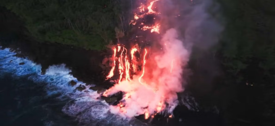 Infos congo - Actualités Congo - mediacongo Réunion: la lave du Piton de la Fournaise atteint l'océan Indien, une première depuis 19 ans