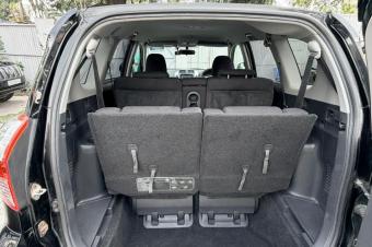 Toyota vanguard 3 banquette 2015 sans plaque essence automatique 4cylinder kilomtrage 6400 camera de recul Prix 13000 a discuter
