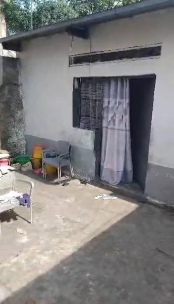 Parcelle avec 2 portes  vendre  Ndjili Quartier 9 Arrt la Police