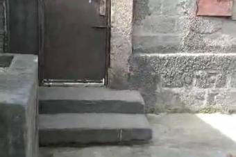 Parcelle avec 2 portes  vendre  Ndjili Quartier 9 Arrt la Police