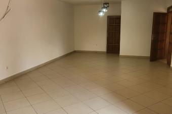 DUPLEX EN LOCATION DANS LA CONCESSION UTEX AFRICA   4 CHAMBRES  PISCINE Jardin ... Entre Bilembo 