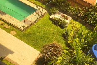 DUPLEX EN LOCATION DANS LA CONCESSION UTEX AFRICA   4 CHAMBRES  PISCINE Jardin ... Entre Bilembo 