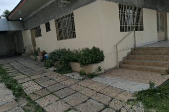 Parcelle  Lemba Righini 30 sur 32m 360.000