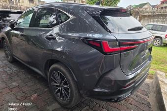 Lexus NX350h Anne de fabrication 2024 sans plaque besoin dargent 26000  discuter troc possible
