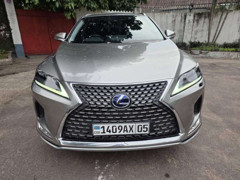Lexus RX450HL Anne de fabrication 2021 trois banquette Avec plaque Rcente et assurance 6 mois prix 23000  discuter troc possible