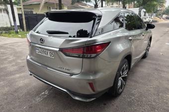 Lexus RX450HL Anne de fabrication 2021 trois banquette Avec plaque Rcente et assurance 6 mois prix 23000  discuter troc possible