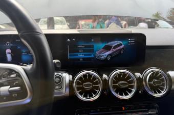 Mercedes GLB 250 4matic 2023   Transmission intgrale et intelligente   moteur essence 4 cylindres 2.0 T  Phares Led high performance   mode de conduite DYNAMIC SELECT  Toit p