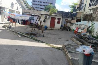 Parcelle rsidentielle spacieuse  vendre  Barumbu  Bon March proche macadam