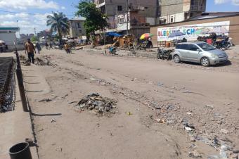 PARTIE RESTANTE DE LA PARCELLE  VENDRE  BARUMBU SUR MACADAM