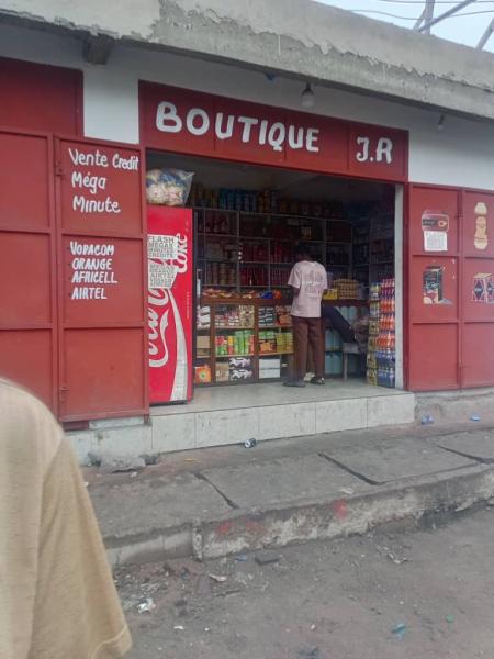 Maison Commerciale en Location 