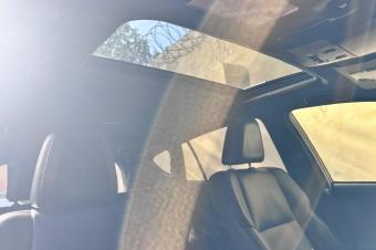 Toyota Rav 4 2018  Full options  Toit ouvrant  Volant gauche  Automatique  Moteur impeccable   Prix  14.000  discuter lgrement  Localisation appel 
