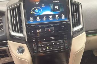 TOYOTA GXR AUTHENTIQUE 2020 AUTOMATIQUE  V8 CLIMATIS COULEUR DORIGINE AVEC QUELQUES RETOUCHES TOUT FONCTIONNE PARFAITEMENT PRIX 37.000  DISCUTER OFFRE DIRECT
