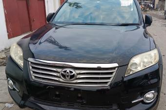 GS13CAR SARL  met en vente ce vhicule familial marque Toyota VANGUARD neuf sans plaque dimmatriculation. Prix de dpart  12.500  discuter.  vous.