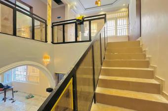 TOUTE LA PARCELLE A LOUER DUPLEX A MACAMPAGNE   GRANDE MAISON DE 4 CHAMBRES AVEC 4 SALLES DE BAIN  ANNEXE 