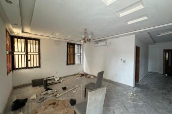 GS13IMMO SARL met  votre disposition la location de cet appartement  non meubl nouvellement construit  lUPN. Rf cole La Borne. Loyer  900. Garantie 31.  vous.