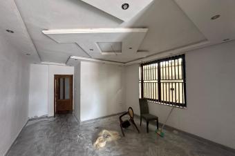 GS13IMMO SARL met  votre disposition la location de cet appartement  non meubl nouvellement construit  lUPN. Rf cole La Borne. Loyer  900. Garantie 31.  vous.