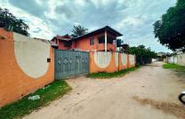 GS13-IMMO SARL; met à votre disposition, la vente de cette magnifique Villa, C/Ngaliema, Q/UPN. Réf: Université UPN. Surface: 800 Mètres carrés. Prix: 400.000$ à discuter.  À vous. mediacongo