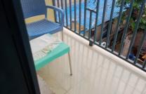 Parcelle à vendre à pigeon contenant un immeuble de R+2 de 3 appartements de 2 ch prix 120000 dollars à discuter dimension 12msur8 sans parking mais sur l'asphalte  mediacongo