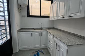 LINGWALA PALAIS DU PEUPLE  MISE EN VENTE DUN BTIMENT MODERNE DE R5  avec 6 appartements spacieux DE 3 CHAMBRES CHACUN