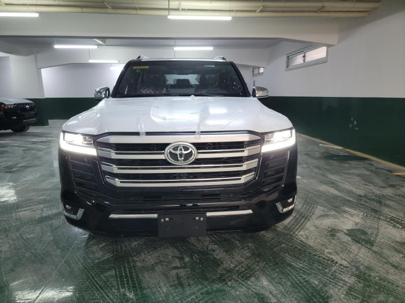 Toyota LandCruiser VXR 2026