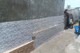 GS13IMMO SARL met  votre disposition la vente de cette vaste parcelle QMombele CLimete. Rf Chausse Lumumba 12me rue. Dimension 2530M. Prix 79.000  discuter.  vous