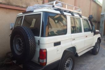GS13AUTO SARL met  votre disposition la vente de ce vhicule Toyota LandCruiser ferme 5portires dans la CLemba. Prix 75.000  discuter.   vous.