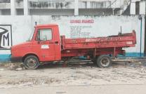 GS13-CAR SARL; met en vente cette camionnette DAF, avec une benne de 5 tonnes; sans plaque d’immatriculation. Localisation : Lemba-Foire. Prix : 8.500$. À vous la parole. mediacongo
