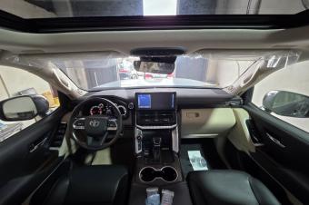 Toyota LandCruiser vxr 2025