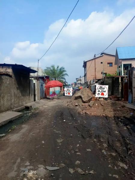 Belle opportunit  saisir  NgiriNgri trs bel emplacement  Direction  Birmanie  Sao Dimension  13m18m Vendeur  Propritaire  Prix de dpart  130.000  dbattre  Morcell