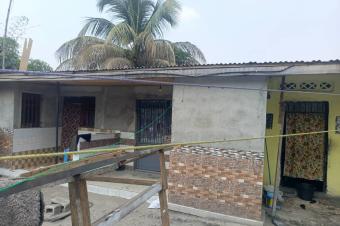 Parcelle commerciale  vendre sur  Boulevard Lumumba  Quartier Terre Jaune