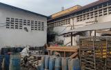 AGK IMMO; met à votre disposition, la vente d cette concession disposant 2grands entrepôts, C/Limete Inds 2è Rue. Surface: 1.205mètres carrés. Prix: 1.500.000$ à discuter. À vous.