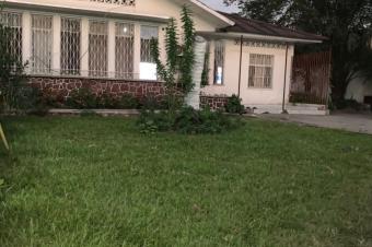 Terrain Premium  Vendre sur principale Avenue Tropique  Limete Rsidentiel 