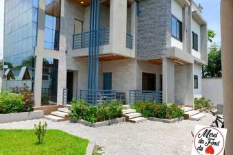 BELLE OPPORTUNIT  SAISIR  NSELE KINKOLE  TRES BELLE VILLA MEUBL MIS EN LOCATION  LOYER  2.500 le mois ngociation possible   A  PRIX DE VENTE DU VILLA   550.000