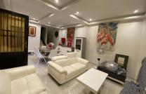 Parcelle en vente à limete de 12msur20 contenant un duplex de 3 ch et une maison basse de 2 ch 480000 dollars à discuter mediacongo