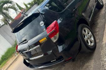 TOYOTA VANGUARD SANS PLAQUE A VENDRE 
