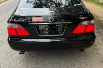 TOYOTA CROWN ROYAL A VENDRE  KINSHASA 