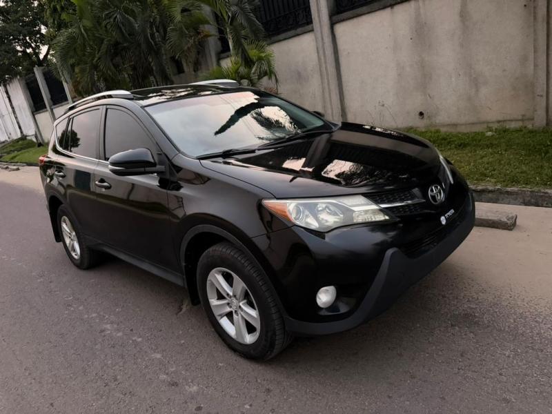 TOYOTA RAV4 A VENDRE  KINSHASA 