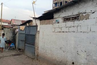 Parcelle  vendre  Lingwala emplacement stratgique proche macadam